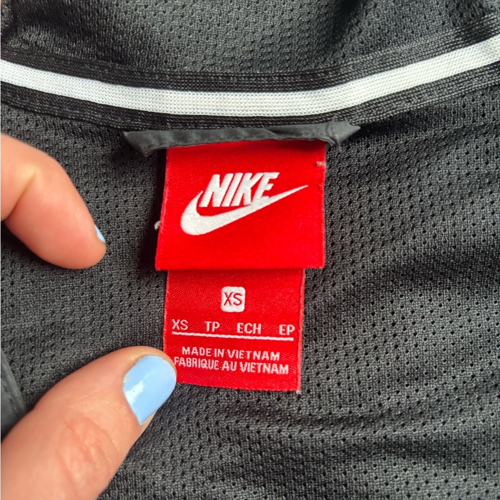 Nike Men's Windrunner Windbreaker Black - Picture 2 of 2